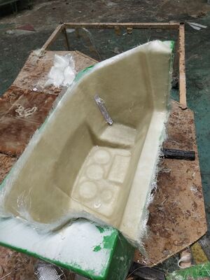 Contenedor de plástico reforzado de carrocería de camión de FRP con partes de cubierta fuertes adecuadas para la logística y la seguridad de la carga