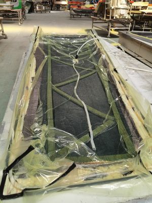 Molde compuesto controlado por máquina CNC con acabado superficial liso/MOLDE GFRP