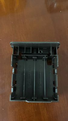 Parte del molde de inyección de plástico con sistema de enfriamiento del molde de enfriamiento por agua y acabado de la superficie de pulido