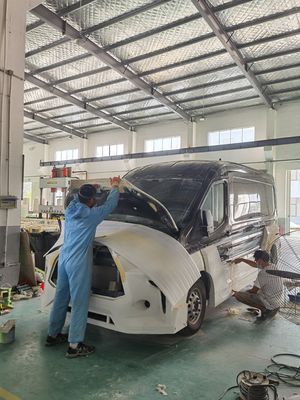 Carcasa de fibra de vidrio con tecnología Hand Lay Up RTM SMC, alta durabilidad y superficie con capa de gel o pintura