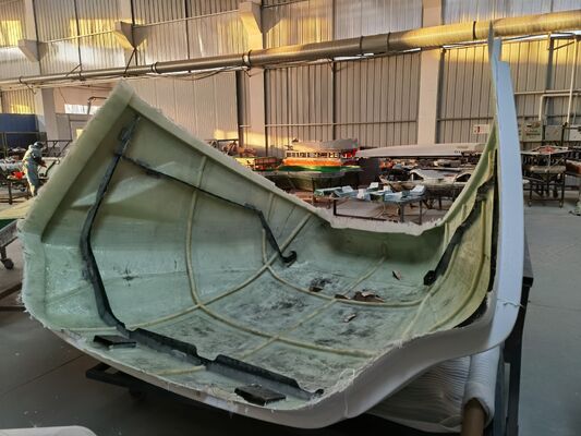 Panel de carrocería de camión de fibra de vidrio de alta durabilidad, ligero, fácil de instalar, ideal para el mantenimiento y la sustitución de flotas